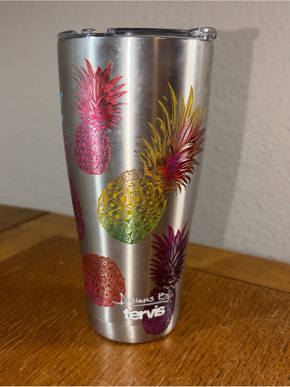 tervis Stainless Tumbler with Colorful Pineapple Motif